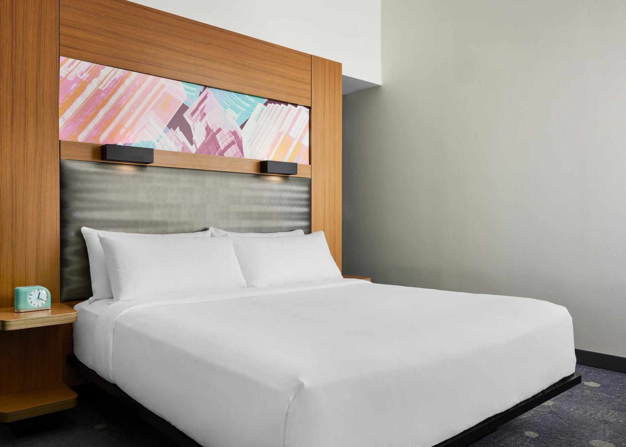 King Room,1548990601:JPEG
